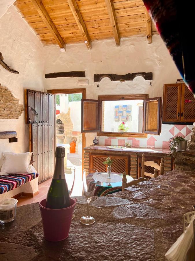 Cuevas De La Paz - Cave House Holidays Los Carriones Bagian luar foto