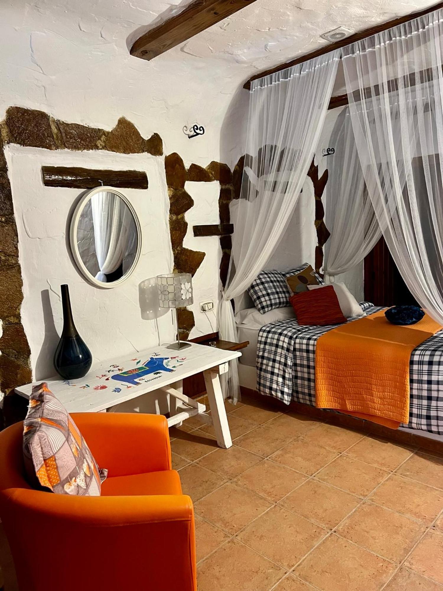 Cuevas De La Paz - Cave House Holidays Los Carriones Ruang foto